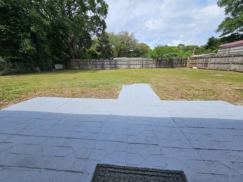 Building Photo - 75 S Madison Dr