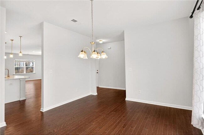 Building Photo - 5377 Fountainhead Ln