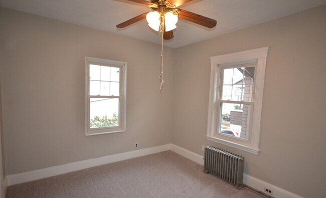 Building Photo - 20 Benton Rd