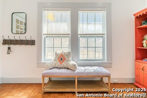 Building Photo - 475 E French Pl