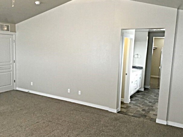 Building Photo - 9860 W Mossywood Dr