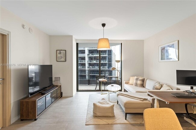 Building Photo - 1000 Brickell Plaza