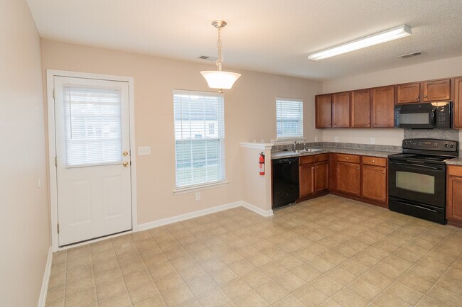 Building Photo - 1117 Deerberry Rd