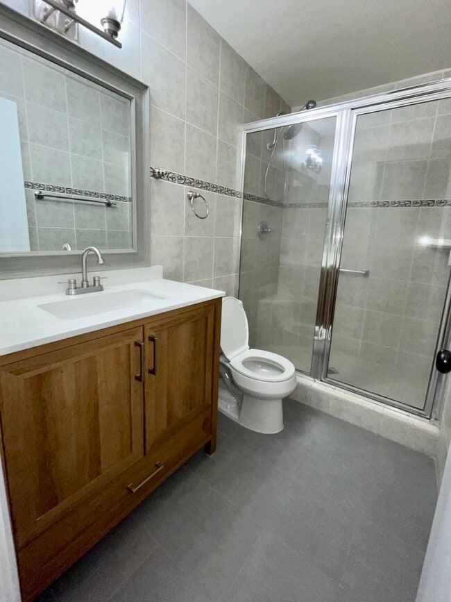 Building Photo - 1311 Summertime Ln