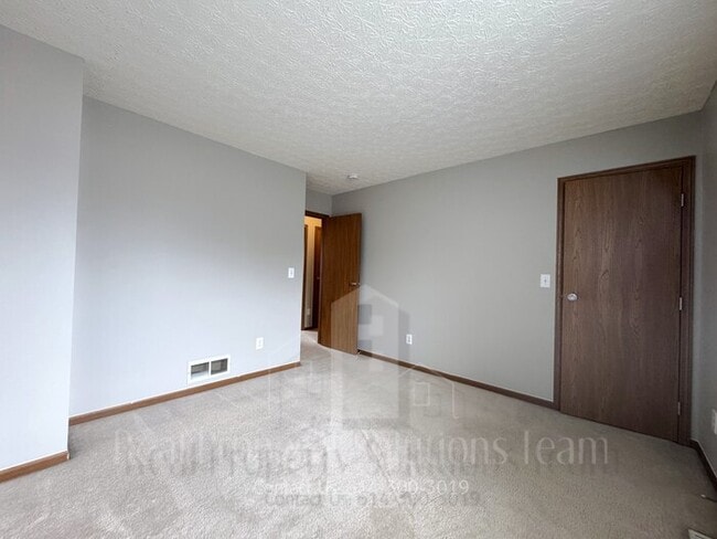 Building Photo - 1720 Messner Dr