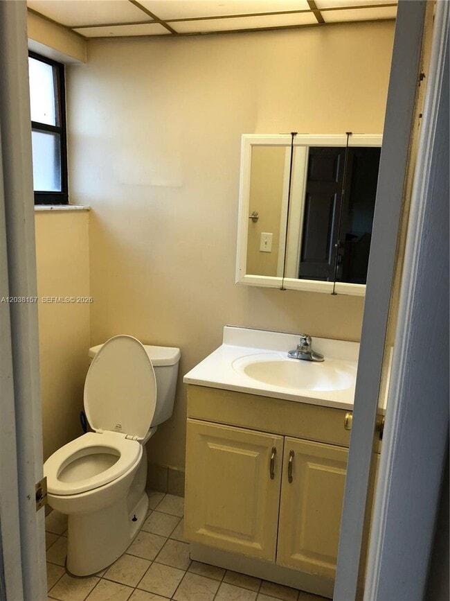 Building Photo - 3808 SW 79th Ave