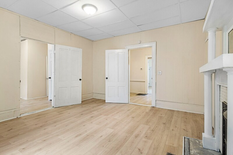 Building Photo - 1394 Ross St