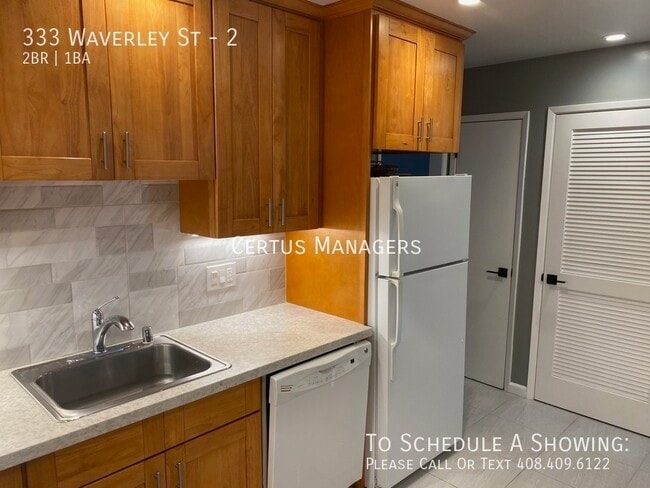 Building Photo - 333 Waverley St