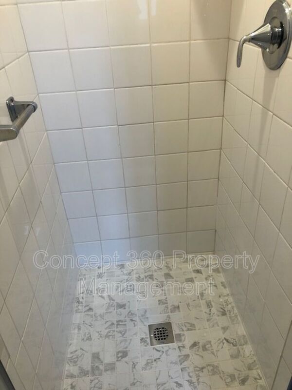 Building Photo - 3153 W 155th St