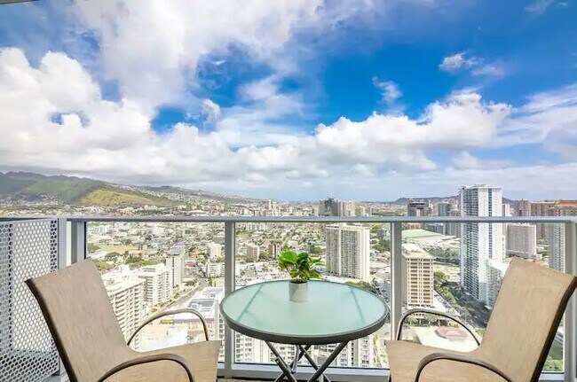 Building Photo - 629 Ke’eaumoku St