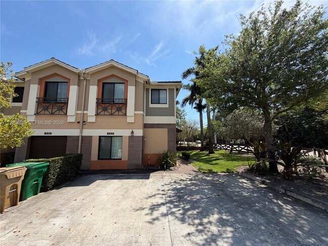 Building Photo - 6330 S Station Square