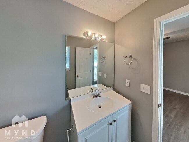 Building Photo - 4722 Coker Dr