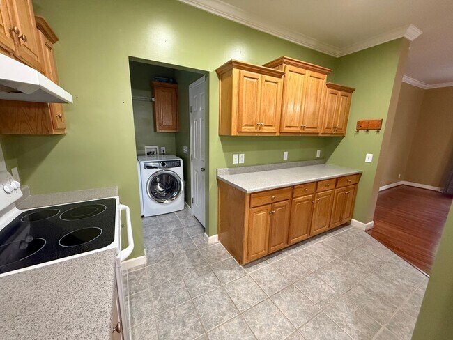 Building Photo - 3 Bedroom 2 Bath House in Lighthouse Point - James Island Charleston