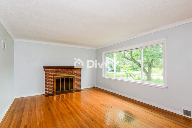 Building Photo - 5 Monacella Ct