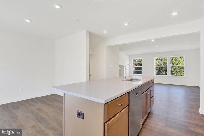 Building Photo - 105 Homestead Dr