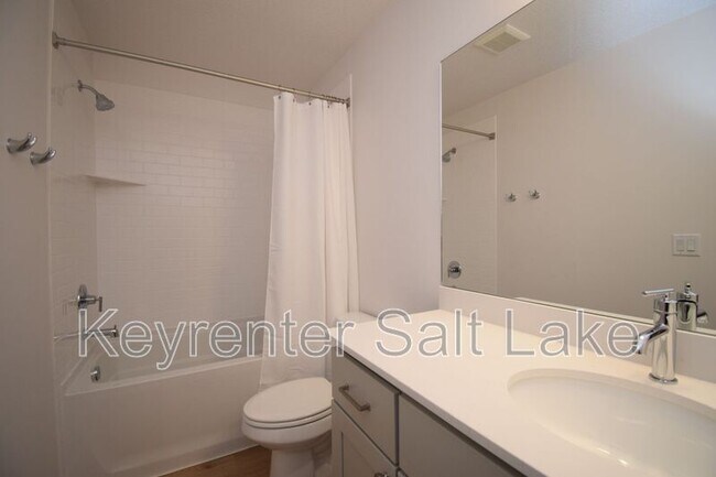 Building Photo - 4479 S 500 E