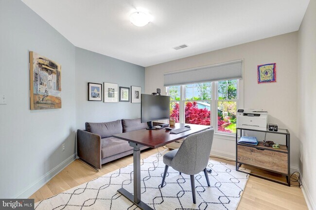 Building Photo - 1926 Poole Ln