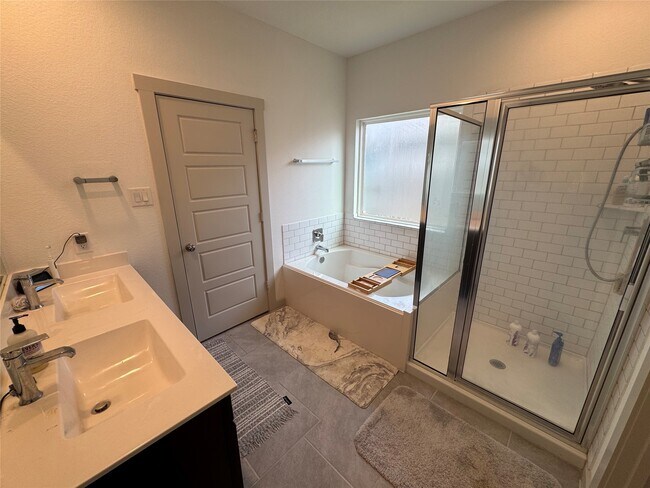 Building Photo - 12510 Abbey House Ct