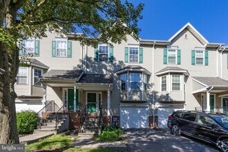 Building Photo - 605 Wentworth Dr