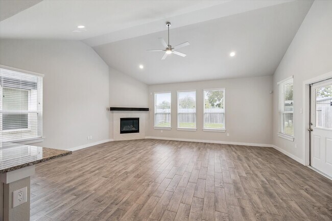 Building Photo - 2138 Reed Cave Ln