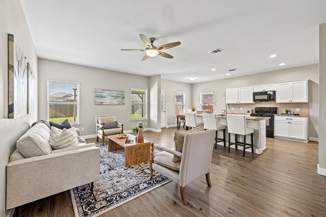 Building Photo - 2460 French St