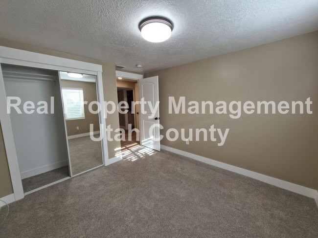 Building Photo - 1624 S 210 W