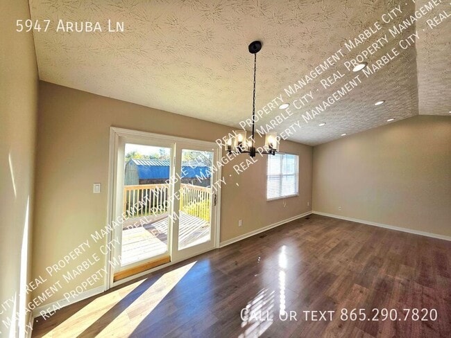Building Photo - 5947 Aruba Ln
