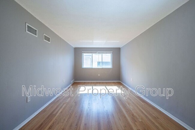 Building Photo - 2507 S Big Bend Blvd