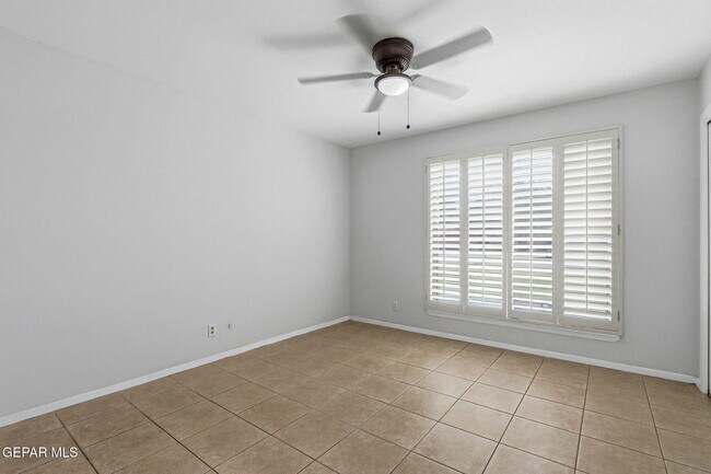 Building Photo - 809 Del Mar Dr