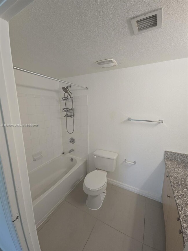 Building Photo - 2501 Centergate Dr