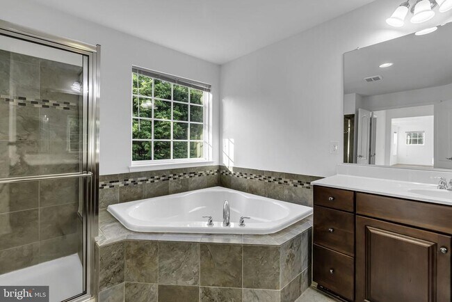 Building Photo - 40560 Aldie Springs Dr