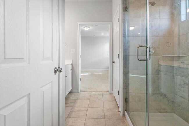 Building Photo - 213 Mayney Ln.