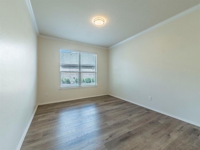 Building Photo - 18705 Falcon Pointe Blvd