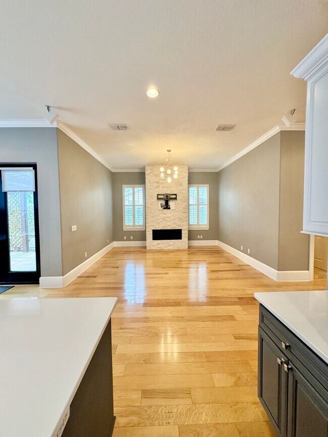 Building Photo - LUXURY RENTAL In Maitland - Winter Park Area 32751