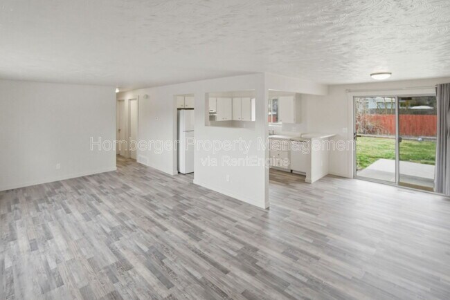 Building Photo - 9715 N Stevens St