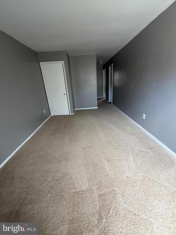 Building Photo - 5307 Valiquet Ave