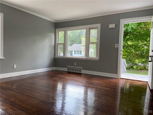 Building Photo - 216 Cleveland Blvd