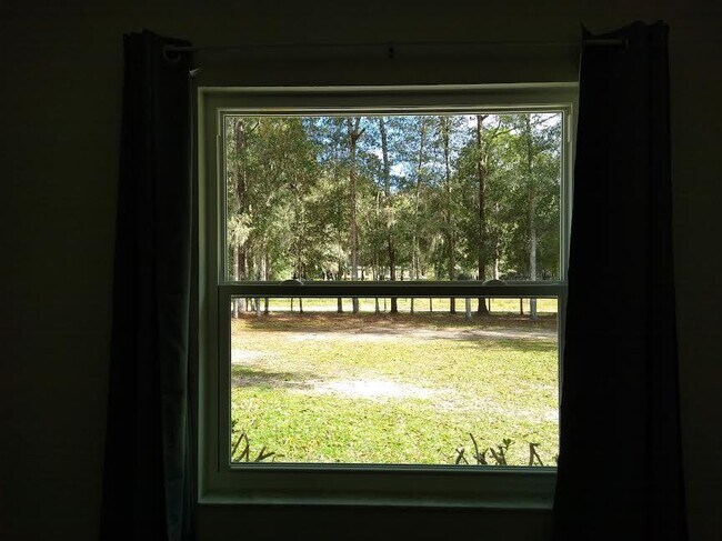 Building Photo - 4210 SW 89th Ave