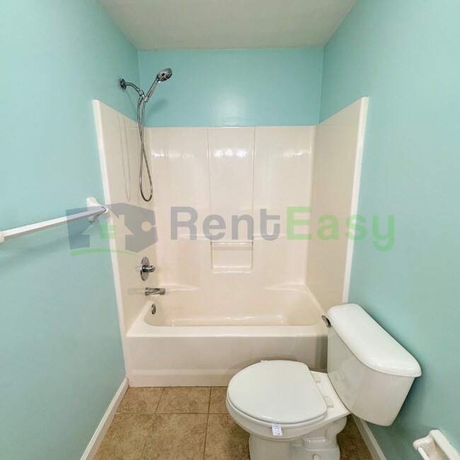 Building Photo - 1325 Meggett Dr