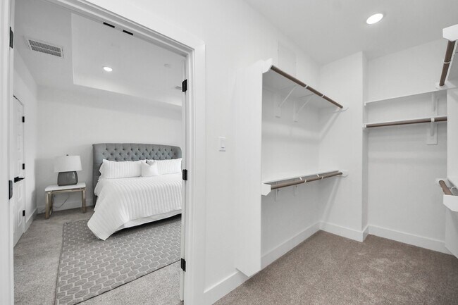 Building Photo - 3118 Wentworth St