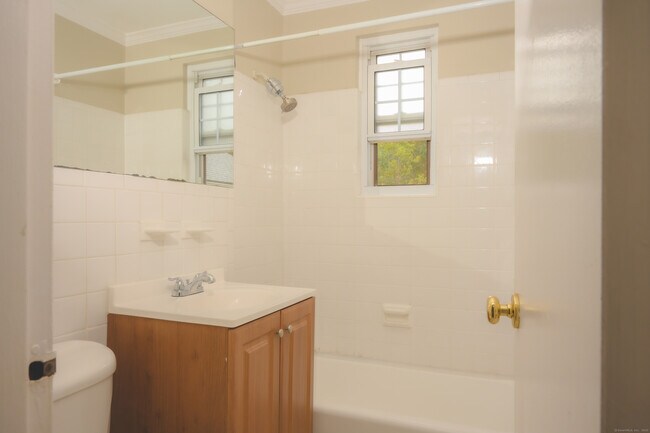 Building Photo - 230 Texas Ave