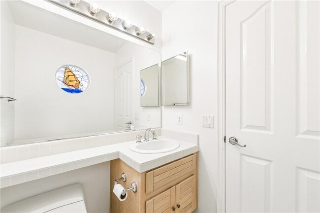 Building Photo - 5824 Spinnaker Bay Dr