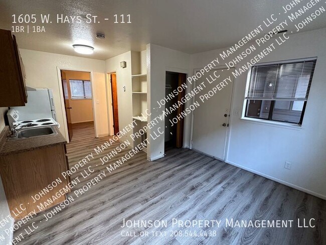 Building Photo - 1605 W Hays St