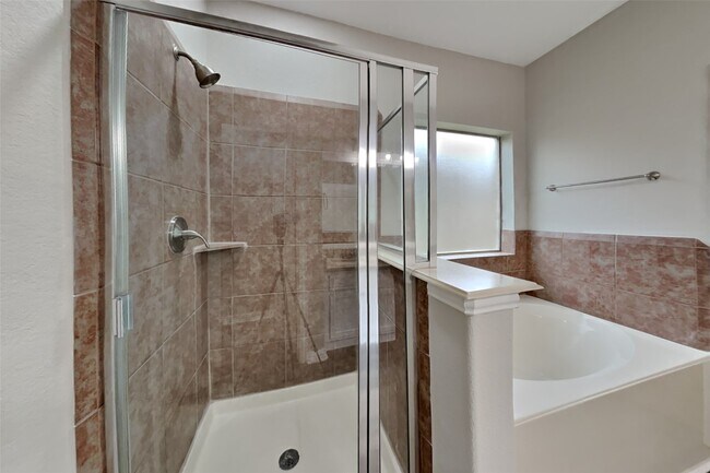 Building Photo - 21510 Duke Alexander Dr