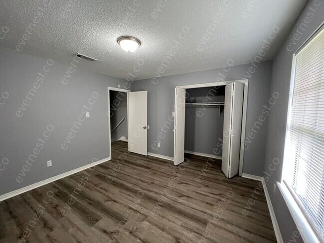 Building Photo - 1111 Brice Rd