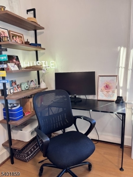 Building Photo - 61 Luddington Rd