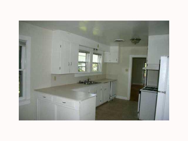 Building Photo - Central Austin 3 bedroom Cottage for Lease!