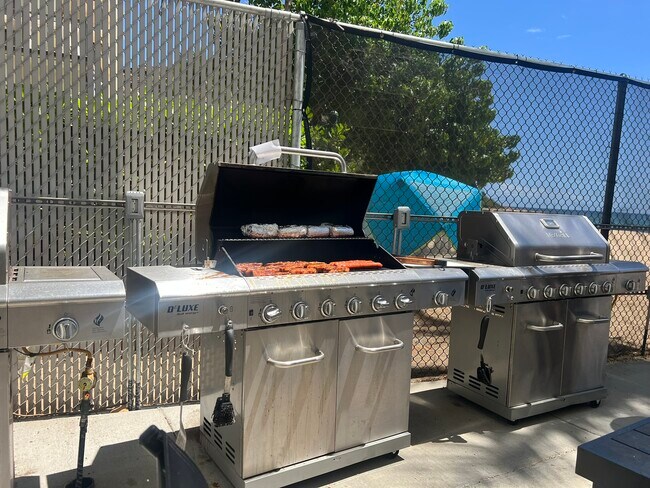 Building Photo - 84-674-965 Farrington Hwy