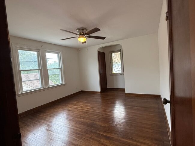 Building Photo - Charming 3 beds 1.5 baths in Columbus!