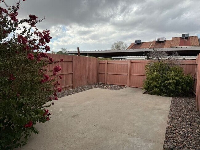 Building Photo - 2739 W Avenida Azahar